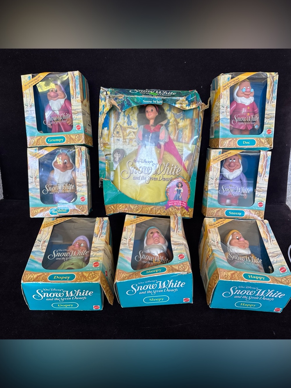 Snow White and The Seven Dwarfs Doll Set Made by Mattel 1992 Vintage New in Box